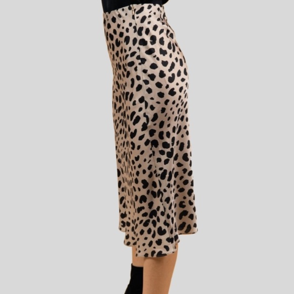 SPOT ON Leopard Print Midi Satin Skirt - Picture 6 of 7